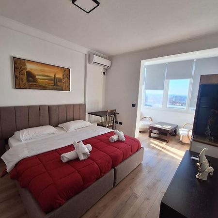 Albania Apartment Near Tirana City Center Double Or Twin Bed 외부 사진